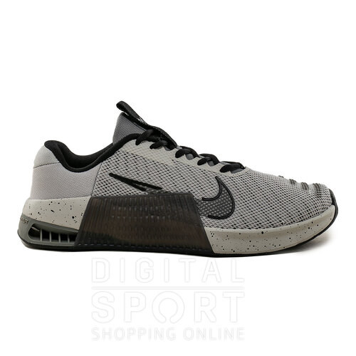 ZAPATILLAS NIKE METCOM 9